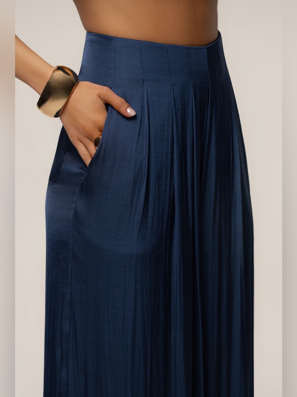 JLUXLABEL Navy Wide-Leg Crinkle Palazzo Pants - Picture 4 of 10